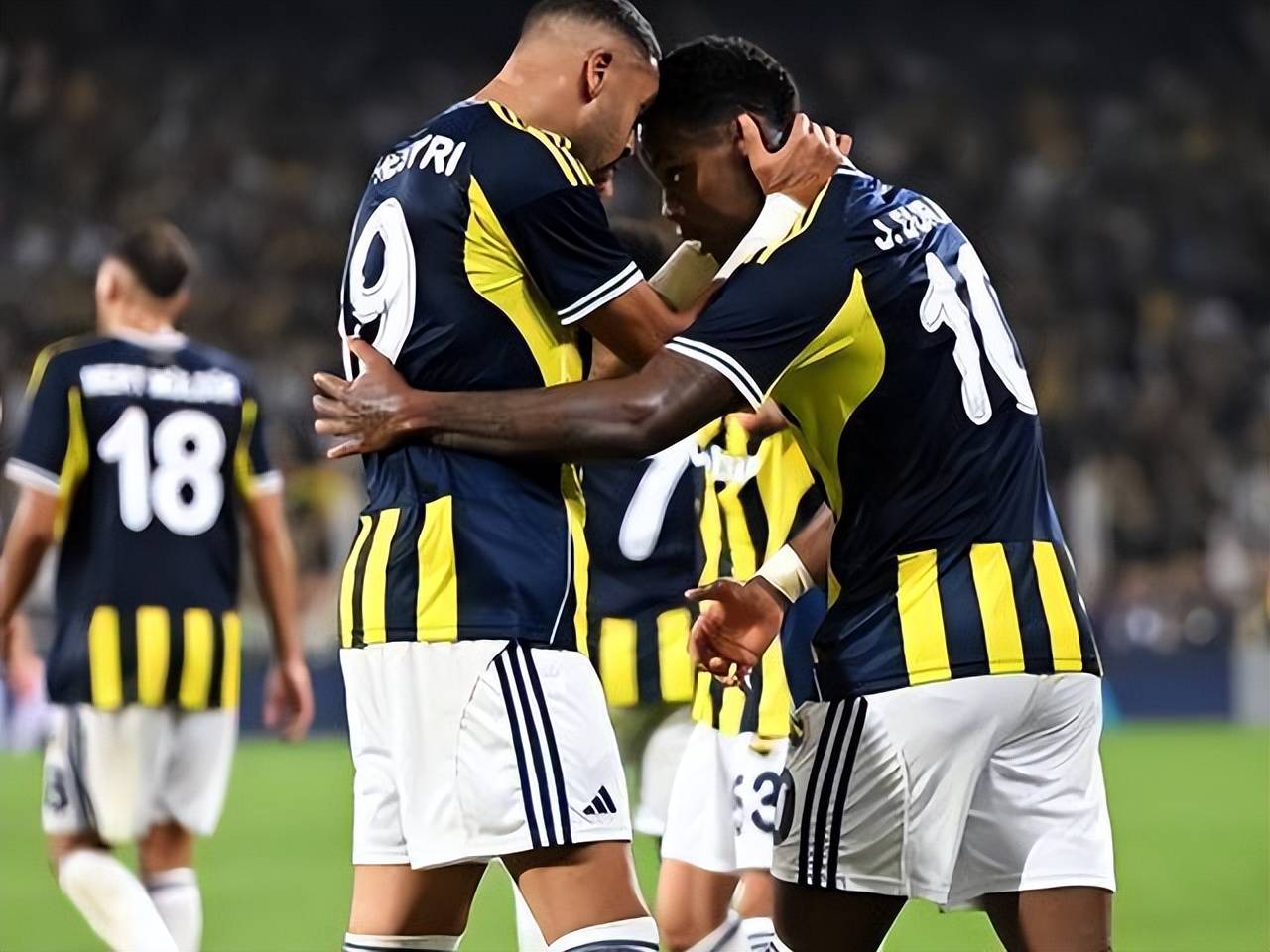 里昂险胜国米，贝尔补时绝平意甲的简单介绍