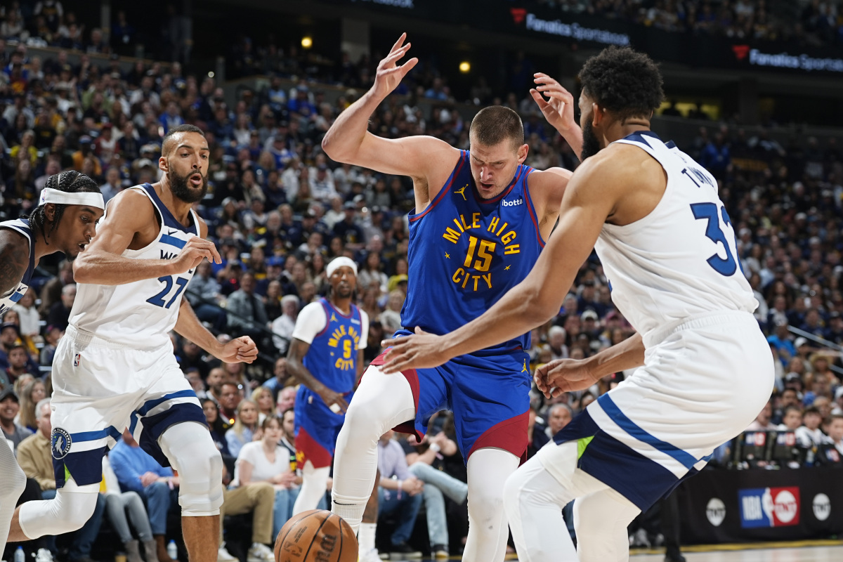 火箭对决黄蜂，谁能笑到最后