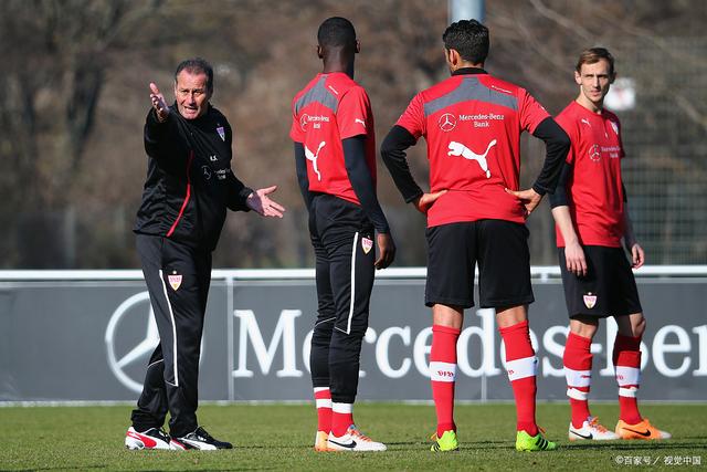 开云体育中国-本菲卡轻取那不勒斯，贝尔梅开二度足总杯